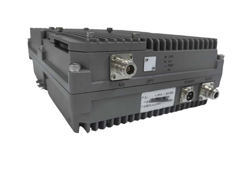  鄂托克三频手机信号接收器2000㎡